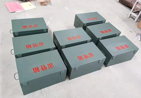 凌河炸药箱和雷管箱一般是怎么存放的？