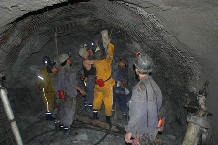 凌河工程爆破中的危险因素分析以及应对工程爆破危险的措施